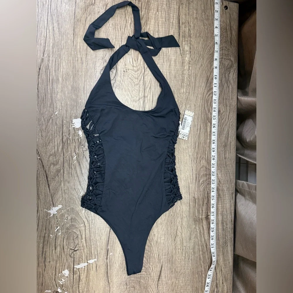 Frankies Bikinis Camilla‎ Black One Piece Strappy Knotted Swimsuit Size xs NWT